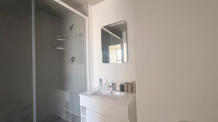 To Let 2 Bedroom Property for Rent in Observatory Western Cape